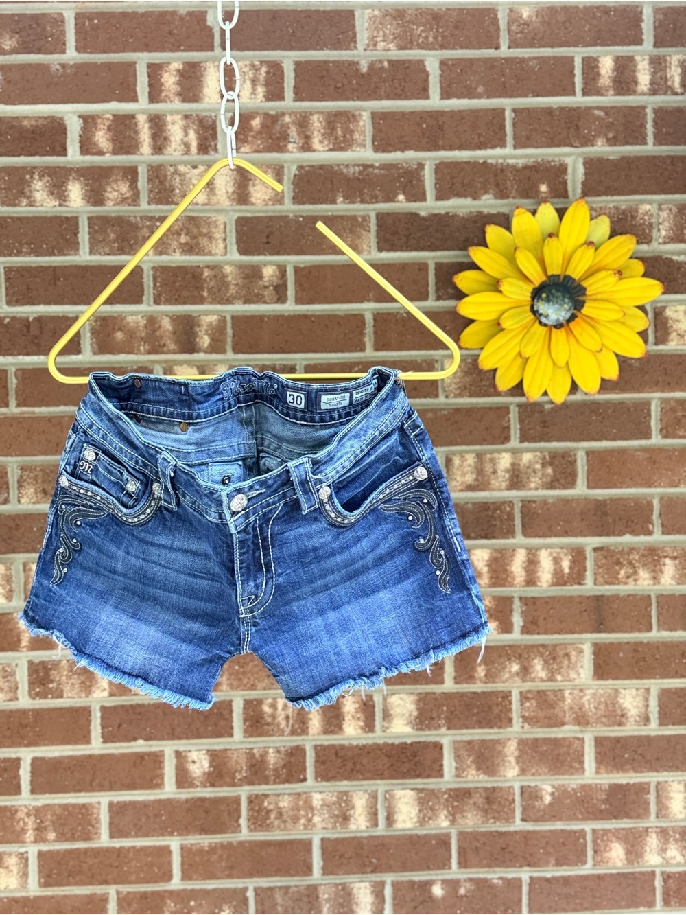 Miss Me Signature Women’s Shorts Size 30